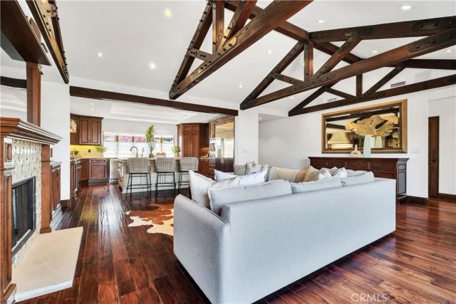 1029 E Acacia, El Segundo, CA 90245