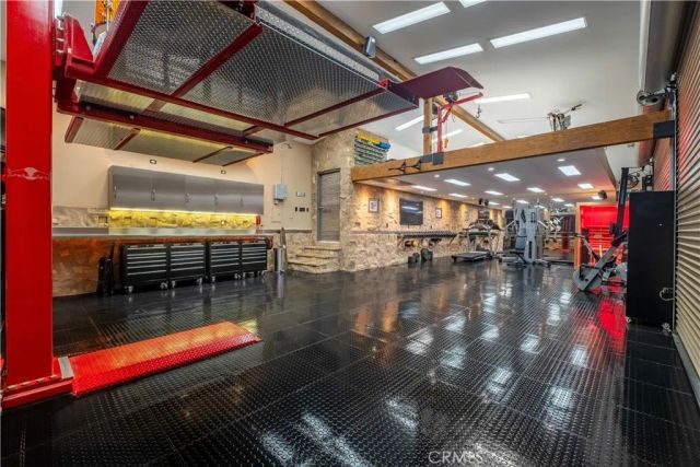 1029 E Acacia, El Segundo, CA 90245