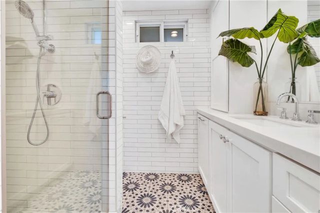 1029 E Acacia, El Segundo, CA 90245
