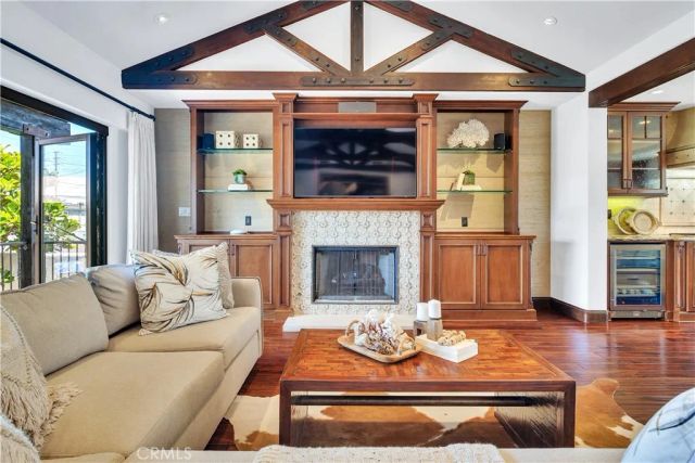1029 E Acacia, El Segundo, CA 90245