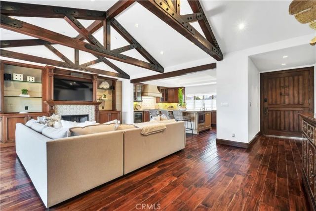 1029 E Acacia, El Segundo, CA 90245