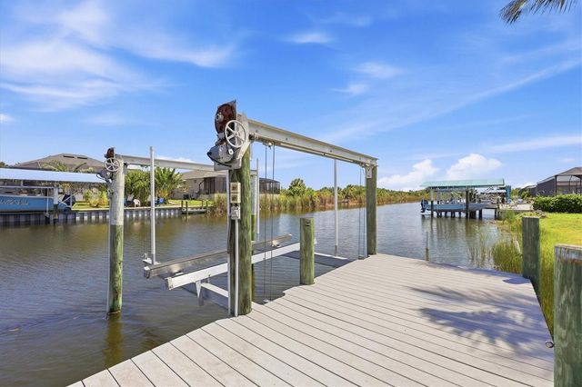 10402 WINNIPEG STREET, Port Charlotte, FL 33981