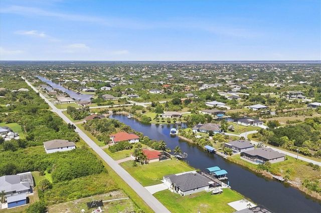 10402 WINNIPEG STREET, Port Charlotte, FL 33981