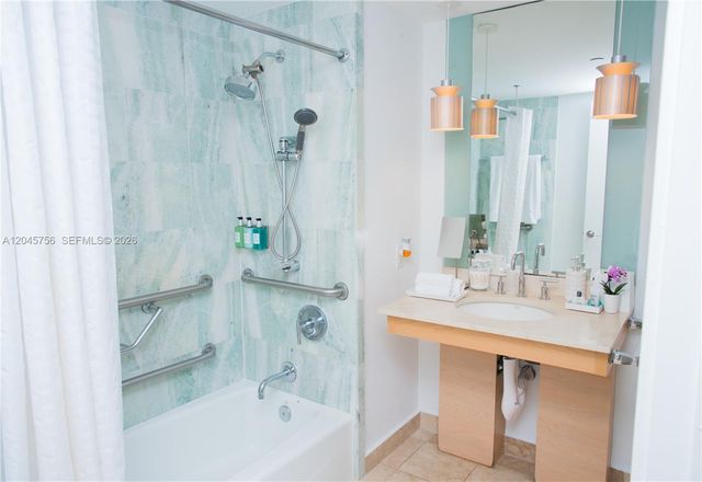 18683 Collins Avenue 1610, Sunny Isles Beach, FL 33160