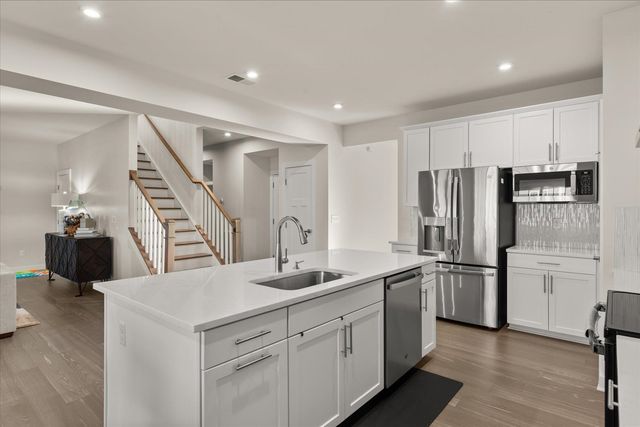 1668 Burtonwood Drive, Moore, SC 29639