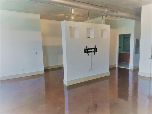 313 NE 2ND Street 305, Fort Lauderdale, FL 33301