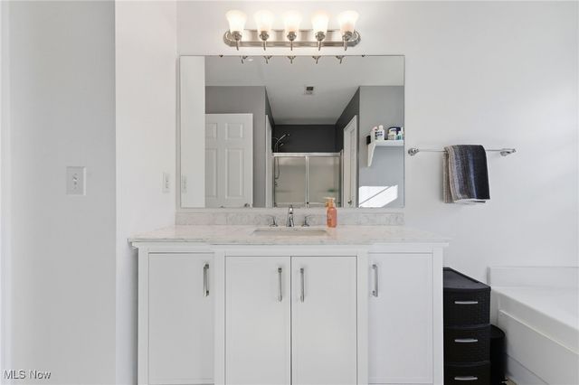 26339 Bluebird Cove, Oakwood, OH 44146