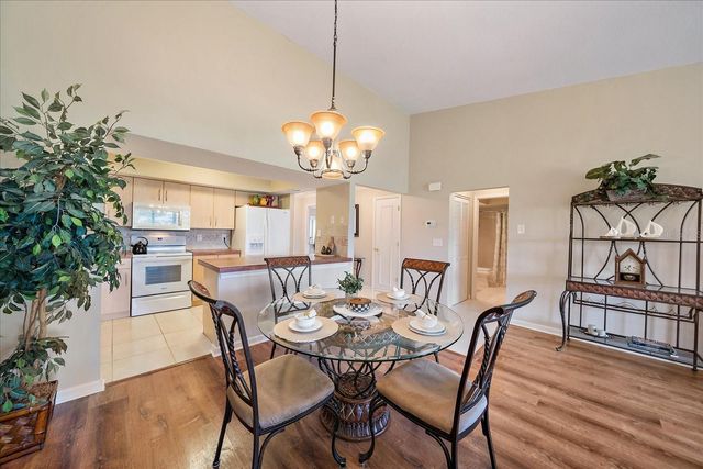 1211 CAPRI ISLES BOULEVARD 58, Venice, FL 34292