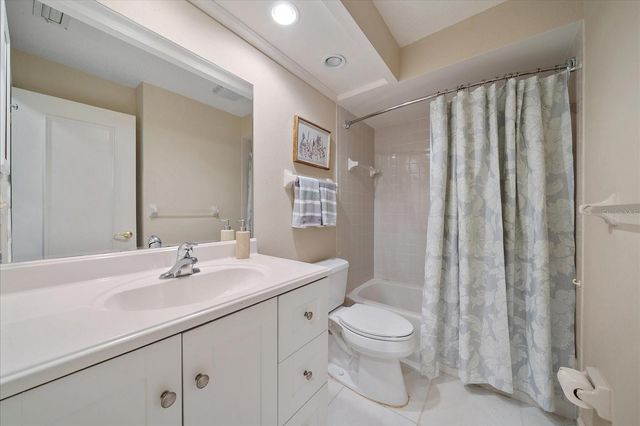 1211 CAPRI ISLES BOULEVARD 58, Venice, FL 34292