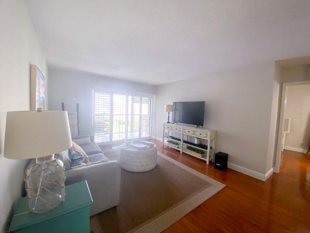 5884 Morningstar Circle 306, Delray Beach, FL 33484