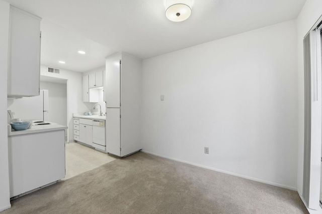 285 Tradewinds Drive 6, San Jose, CA 95123