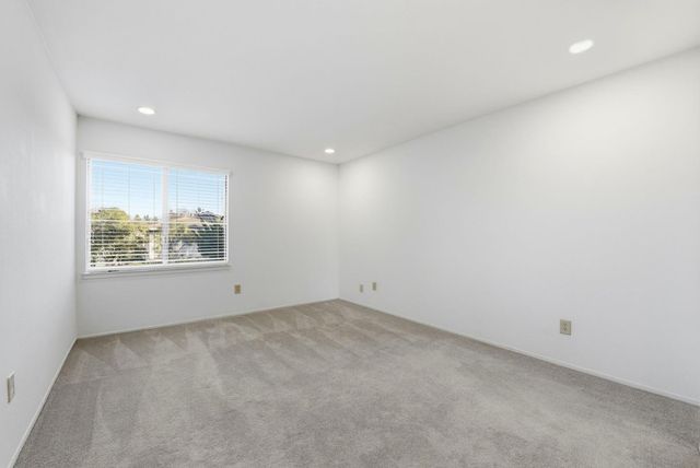 285 Tradewinds Drive 6, San Jose, CA 95123