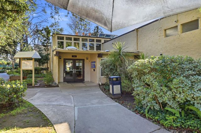 285 Tradewinds Drive 6, San Jose, CA 95123