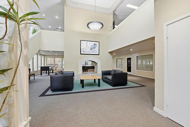 285 Tradewinds Drive 6, San Jose, CA 95123