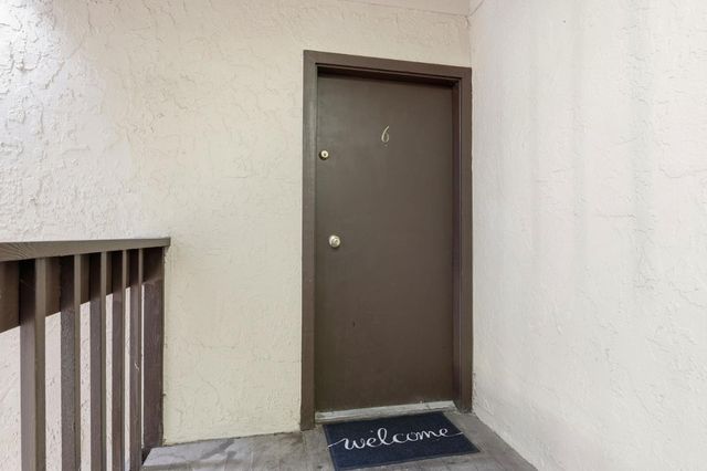 285 Tradewinds Drive 6, San Jose, CA 95123