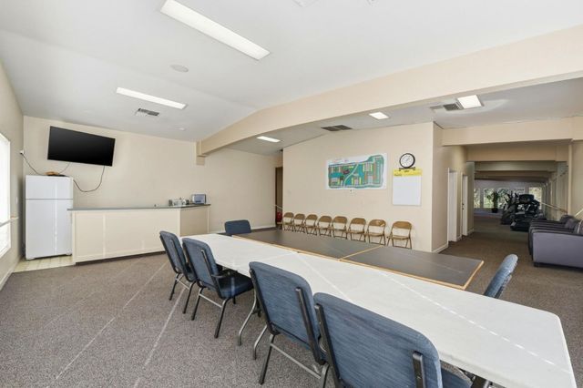 285 Tradewinds Drive 6, San Jose, CA 95123