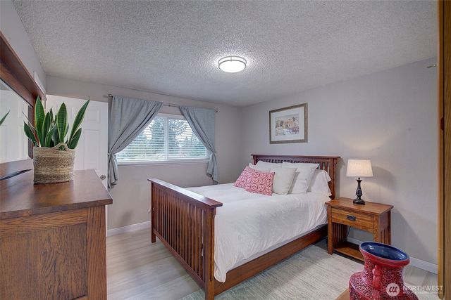 3702 201st Place SW, Lynnwood, WA 98036