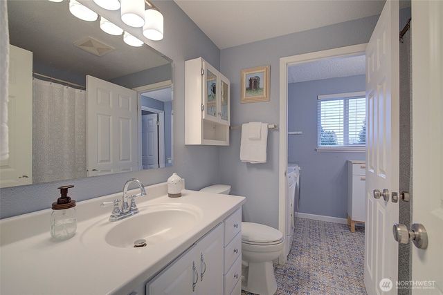 3702 201st Place SW, Lynnwood, WA 98036