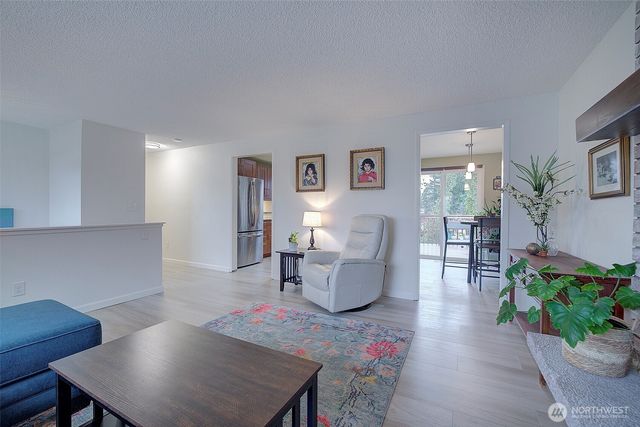 3702 201st Place SW, Lynnwood, WA 98036