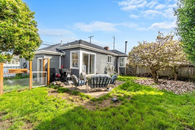 1406 I Street, Eureka, CA 95501