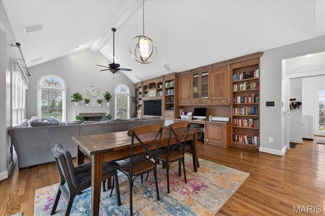 2221 Stonegate Manor Court, Chesterfield, MO 63017