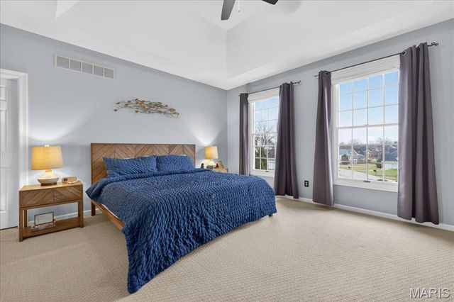 2221 Stonegate Manor Court, Chesterfield, MO 63017