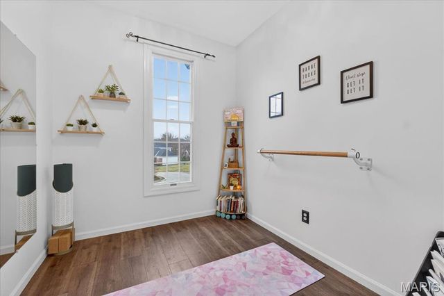 2221 Stonegate Manor Court, Chesterfield, MO 63017