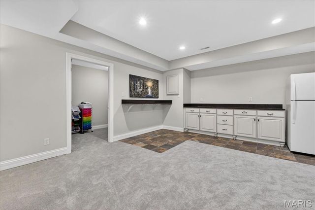 2221 Stonegate Manor Court, Chesterfield, MO 63017