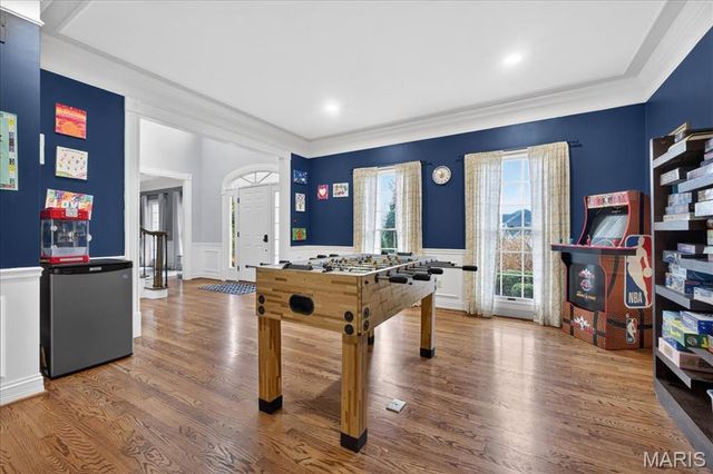 2221 Stonegate Manor Court, Chesterfield, MO 63017