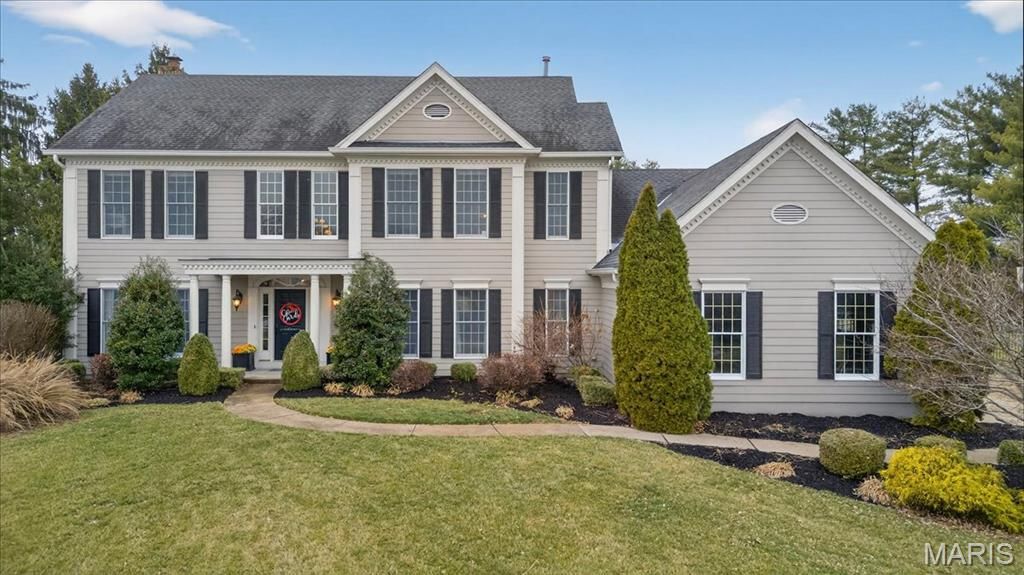 2221 Stonegate Manor Court, Chesterfield, MO 63017