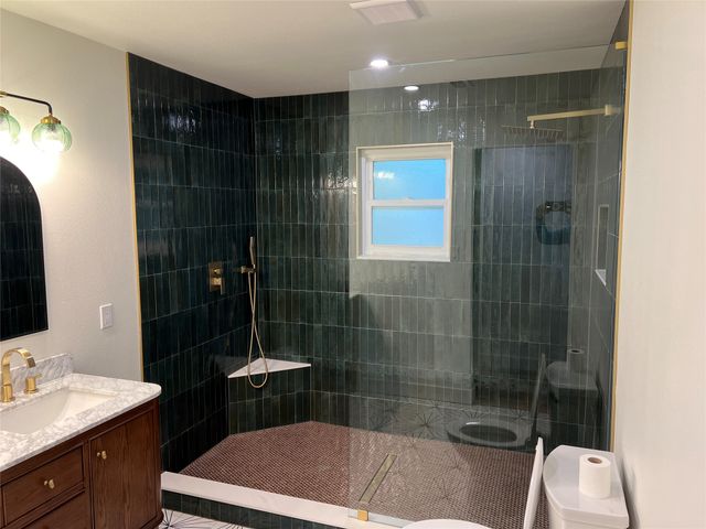 607 Cain Street, Lake Dallas, TX 75065