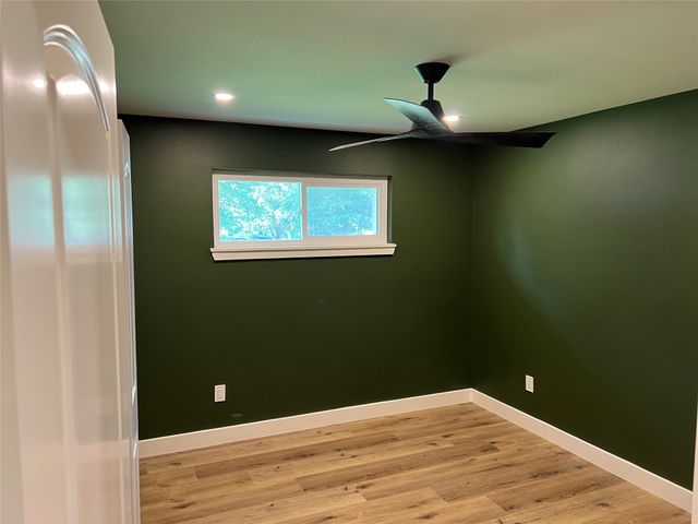 607 Cain Street, Lake Dallas, TX 75065