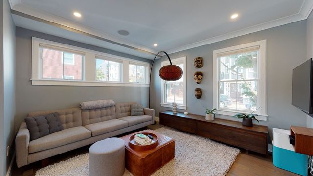 459 E 8th 1, Boston, MA 02127