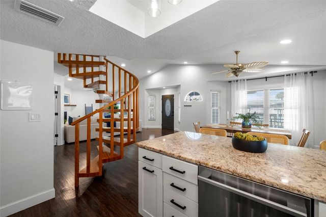 247 126TH AVENUE, Treasure Island, FL 33706