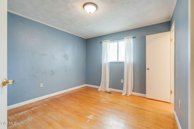 619 East Barton Ridge Road, Greeneville, TN 37745