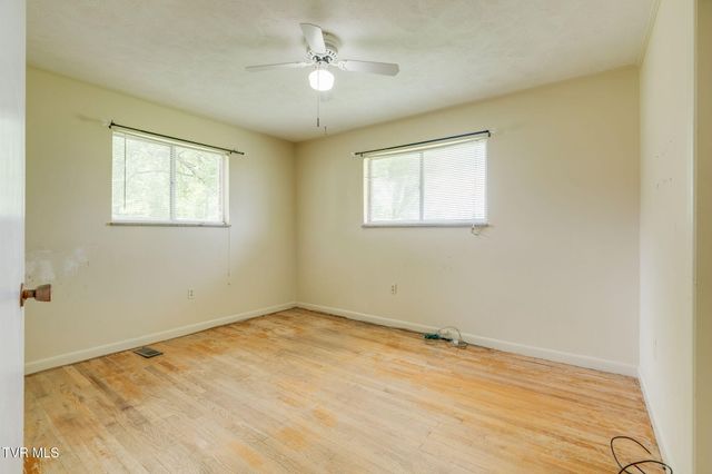 619 East Barton Ridge Road, Greeneville, TN 37745