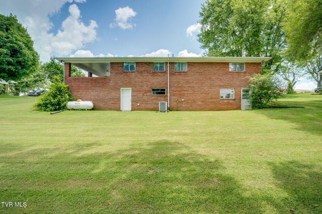 619 East Barton Ridge Road, Greeneville, TN 37745