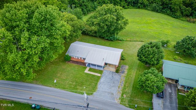619 East Barton Ridge Road, Greeneville, TN 37745