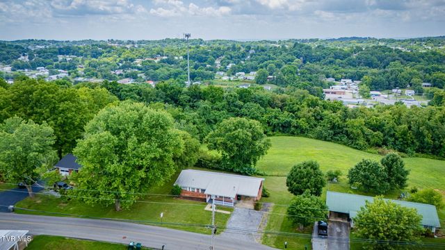 619 East Barton Ridge Road, Greeneville, TN 37745