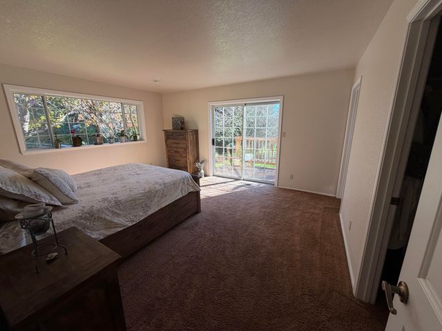 4180 Meadowview Lane, Hydesville, CA 95547