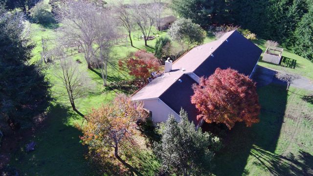 4180 Meadowview Lane, Hydesville, CA 95547