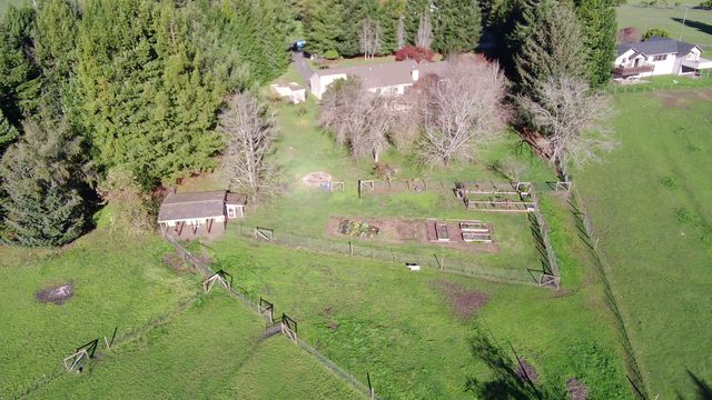 4180 Meadowview Lane, Hydesville, CA 95547