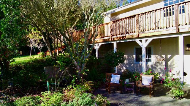 4180 Meadowview Lane, Hydesville, CA 95547