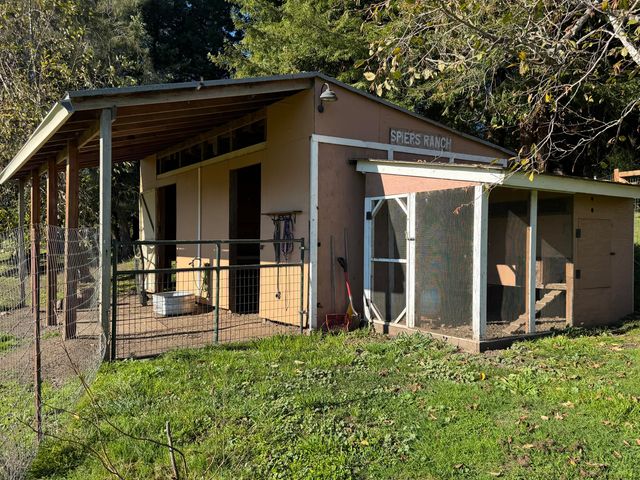 4180 Meadowview Lane, Hydesville, CA 95547