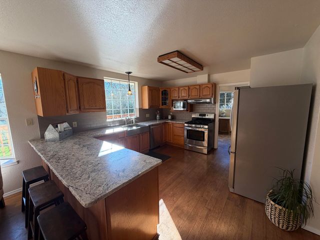 4180 Meadowview Lane, Hydesville, CA 95547