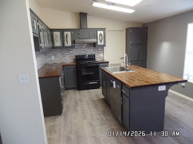 2635 E Suffock Avenue, Kingman, AZ 86409