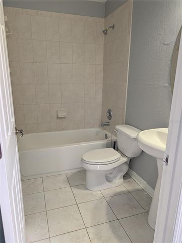 20438 MAXIM PARKWAY, Orlando, FL 32833