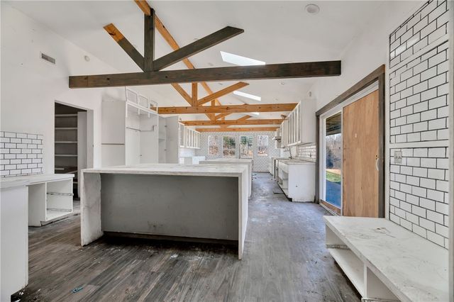 181 Madison 4110, Elkins, AR 72727