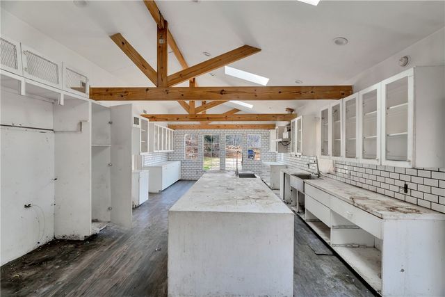 181 Madison 4110, Elkins, AR 72727