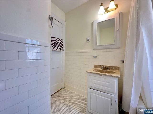 643 Spring Avenue, Ridgewood, NJ 07450